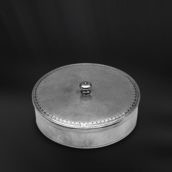 Scatola scatolina rotonda bomboniera regalo aziendale portagioie in peltro (Art.618)